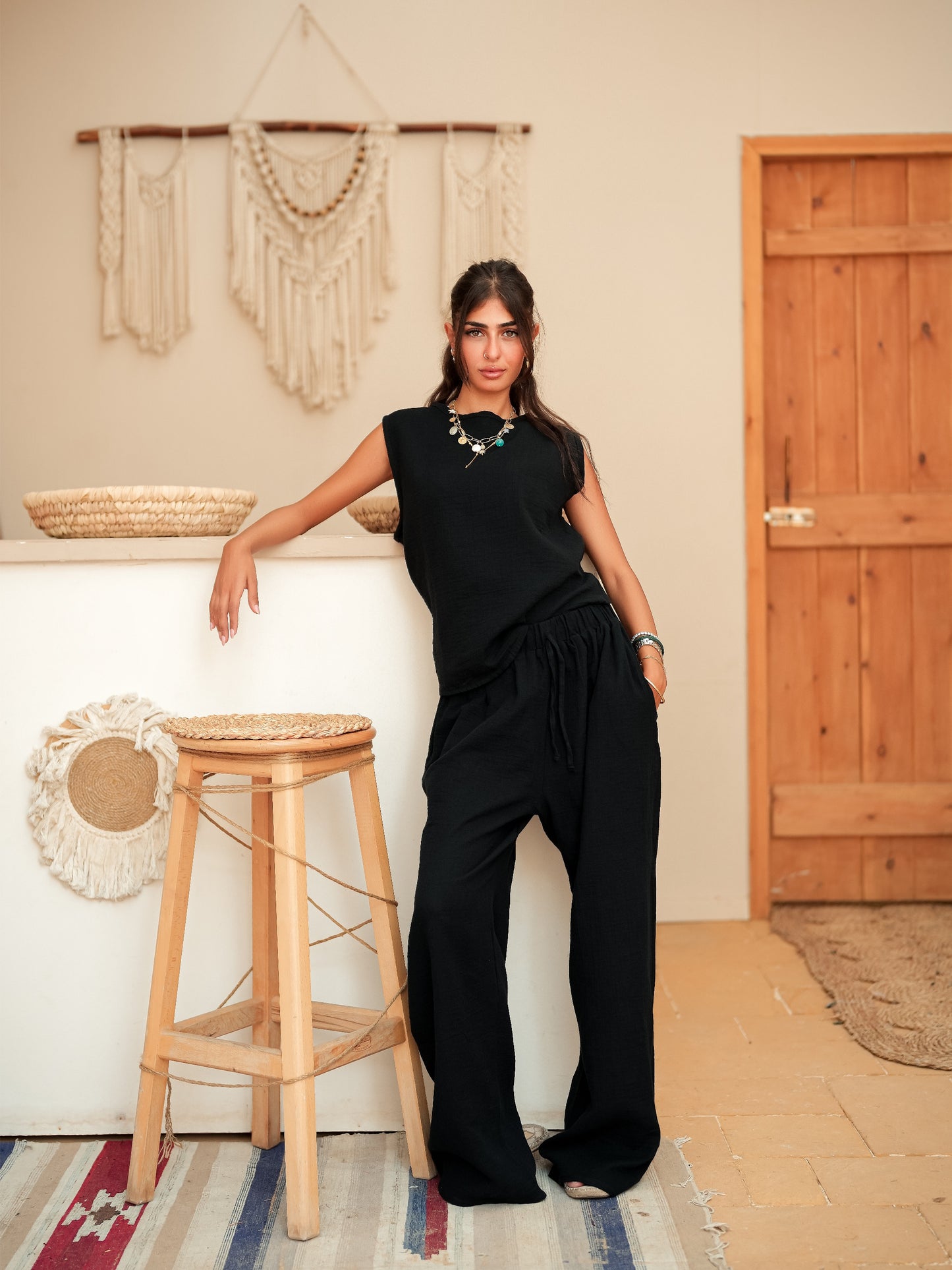 Black sleeveless linen set