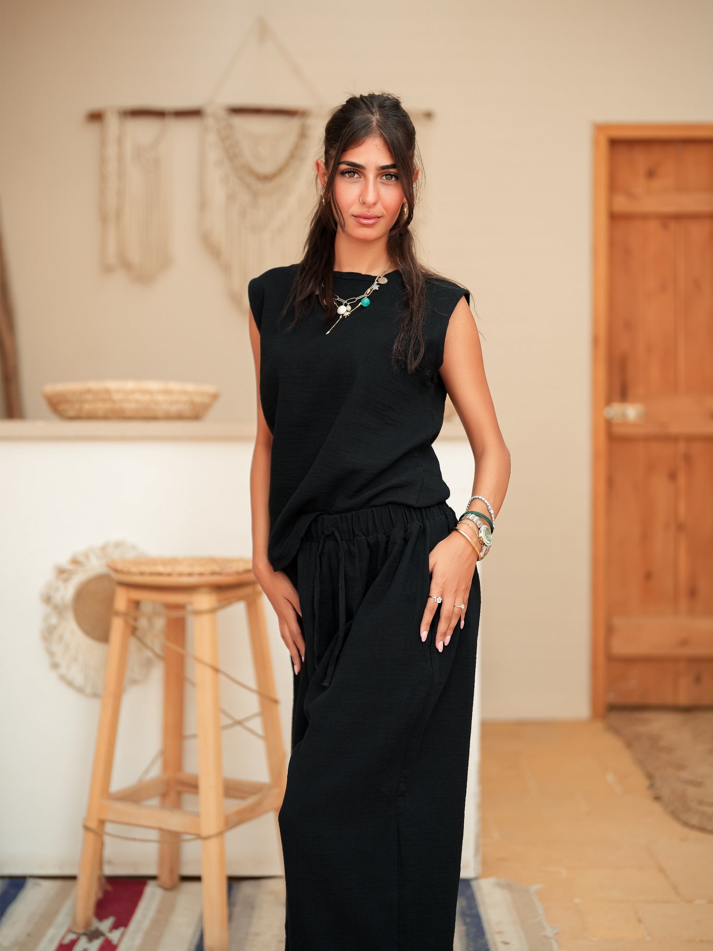 Black sleeveless linen set