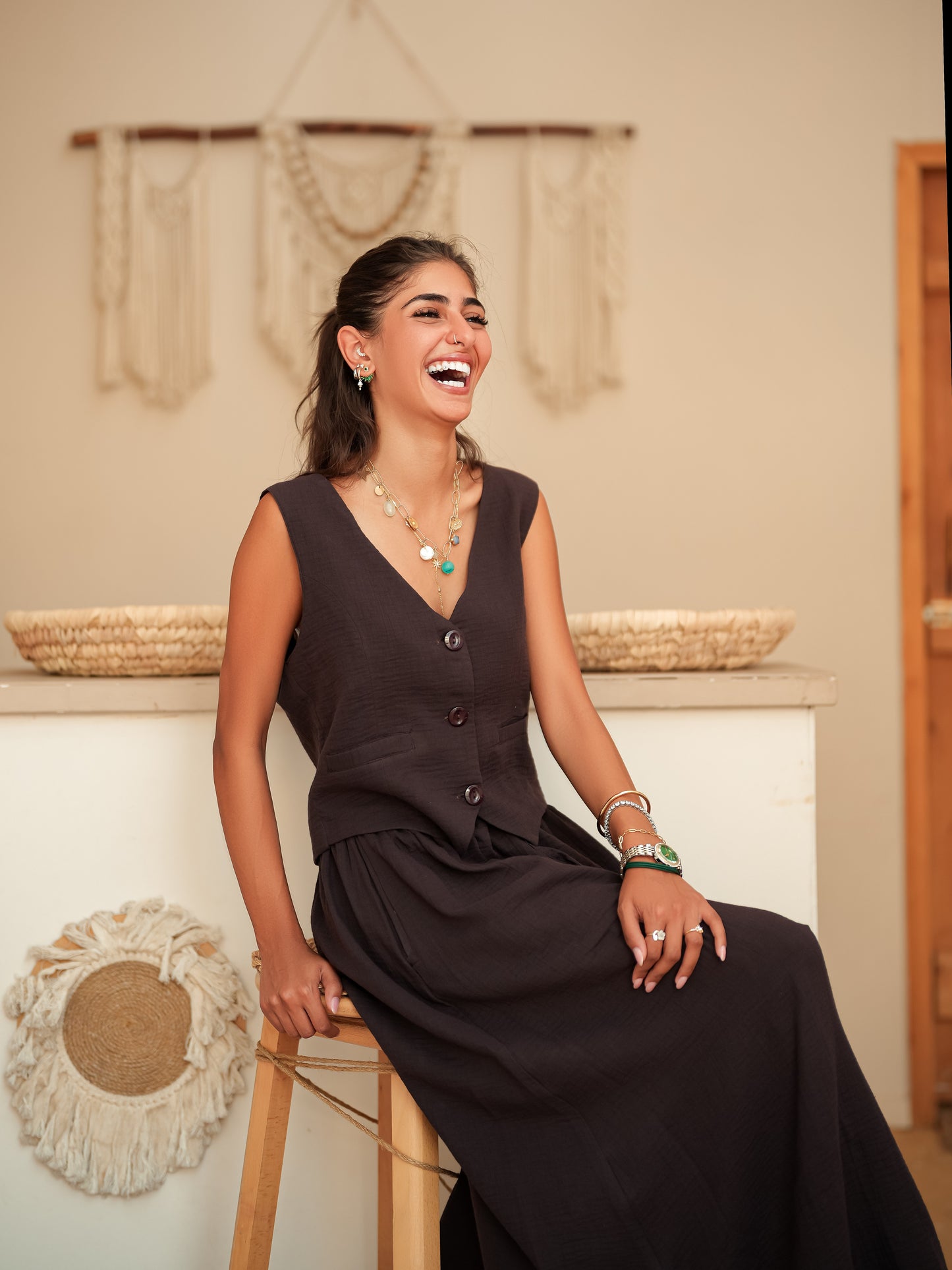 Brown sleeveless suit skirt set